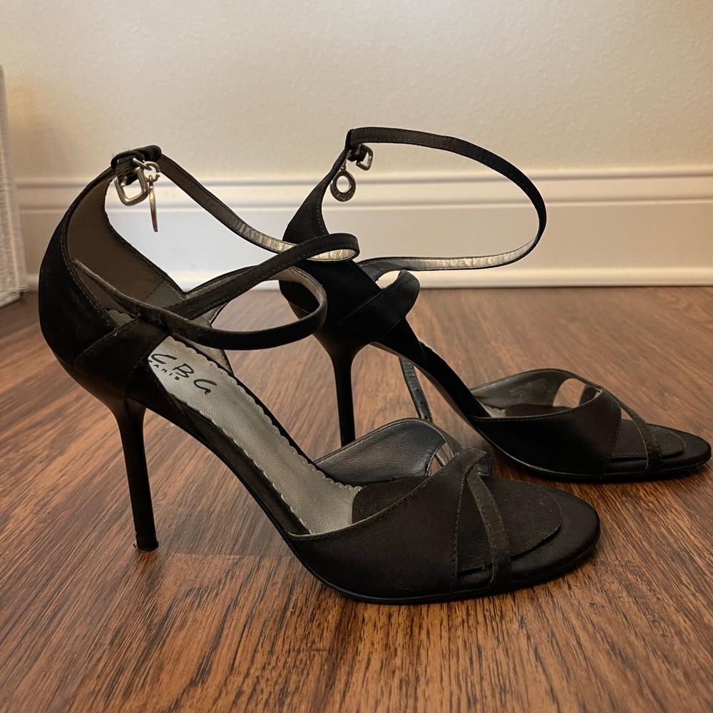 BCBG sandals with heel
